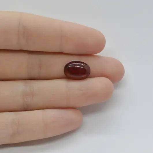 Cabochon Granat Hessonit 13x9x4mm C250