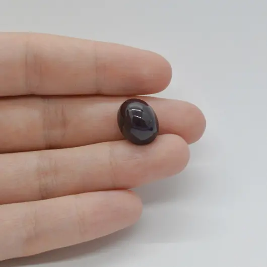 Cabochon Granat Stelar 14x11x8mm C38