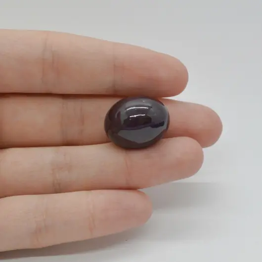 Cabochon Granat Stelar 20x16x11mm C83