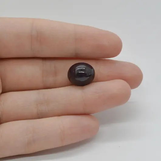 Cabochon Granat Stelar 13x11x7mm C117