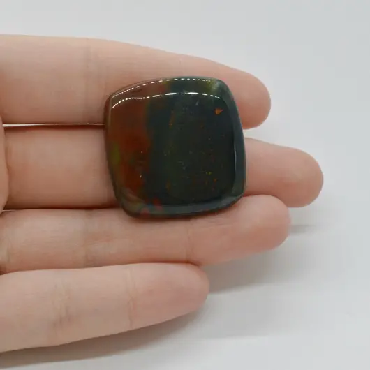 Cabochon Heliotrop 30x30x5mm C10