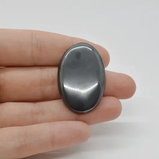 Cabochon Hematit 37x24x6mm C34
