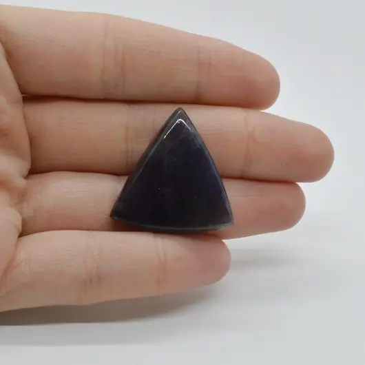 Cabochon Iolith Sun Stone 28x27x6mm C7