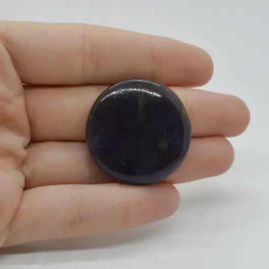 Cabochon Iolith Sun Stone 32x32x5mm C84