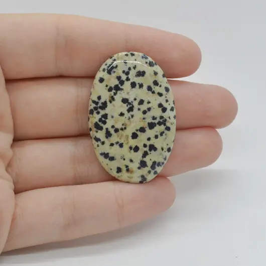 Cabochon Jasp Dalmatian 38x25x5mm C96