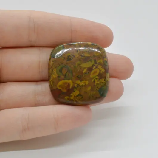 Cabochon Jasp Fruity 32x30x6mm C69