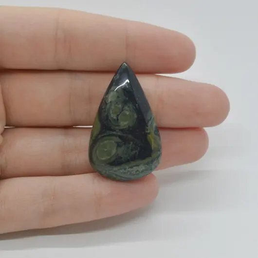 Cabochon Jasp Kambaba 35x22x5mm C103