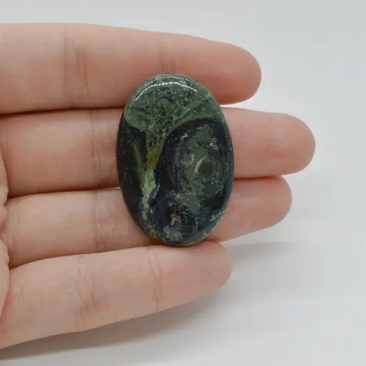 Cabochon Jasp Kambaba 37x25x5mm C14