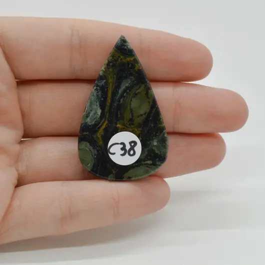 Cabochon Jasp Kambaba 44x27x6mm C38, imagine 2