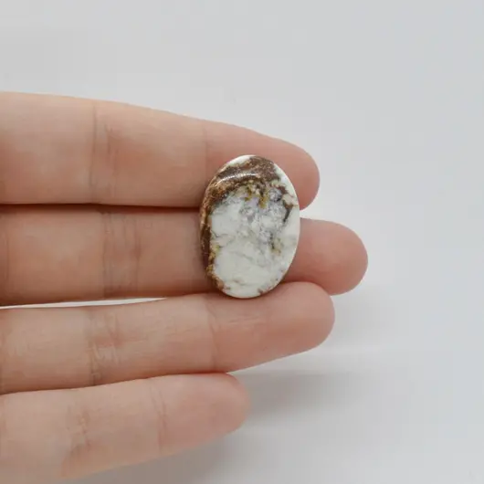 Cabochon Magnezit 25x18x5mm C68