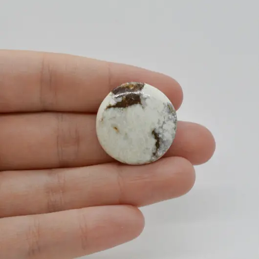 Cabochon Magnezit 25x25x5mm C27