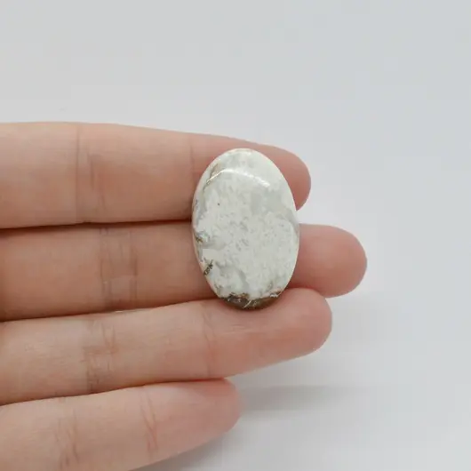 Cabochon Magnezit 29x19x5mm C3