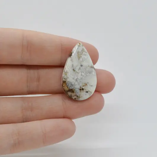 Cabochon Magnezit 31x19x5mm C69