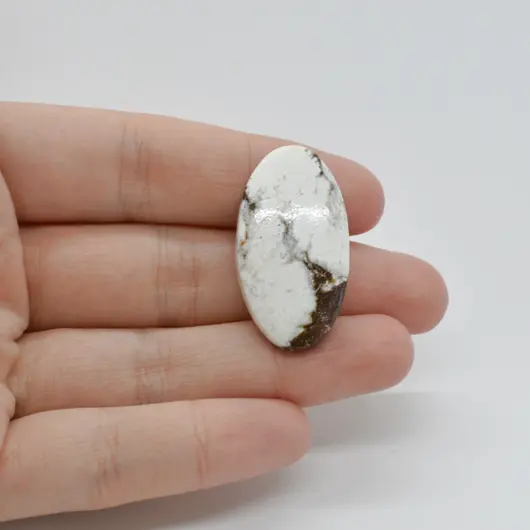 Cabochon Magnezit 33x18x5mm C1