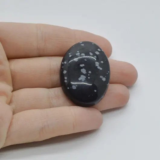 Cabochon Obsidian Fulg de nea 36x26x9mm C60