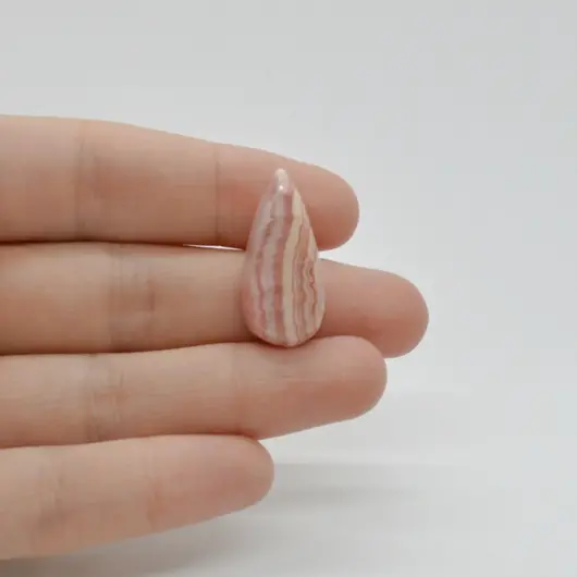 Cabochon Rodocrozit 26x12x6mm C51