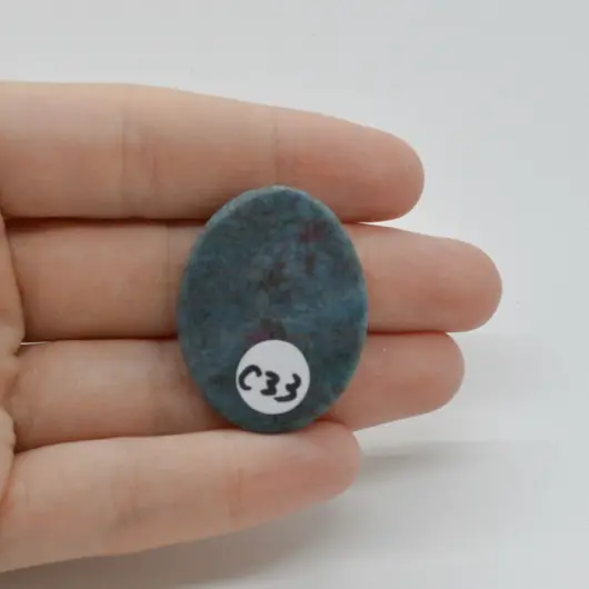 Cabochon Rubin in kianit 34x26x5mm C33, imagine 2