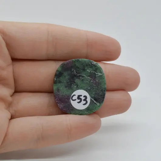 Cabochon Rubin in zoisit 28x27x6mm C53, imagine 2
