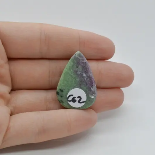 Cabochon Rubin in zoisit 30x21x6mm C62, imagine 2