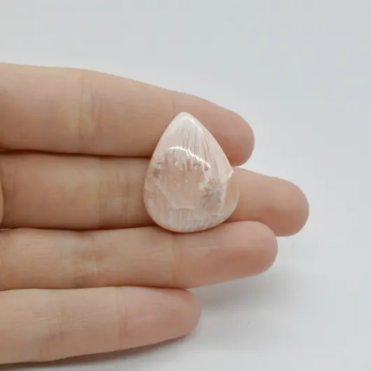 Cabochon Scolecit A+ 26x21x6mm C47