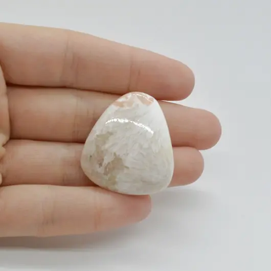Cabochon Scolecit A+ 32x29x6mm C53