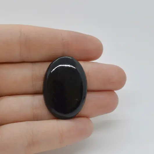 Cabochon Turmalina Negra 31x21x6mm C9