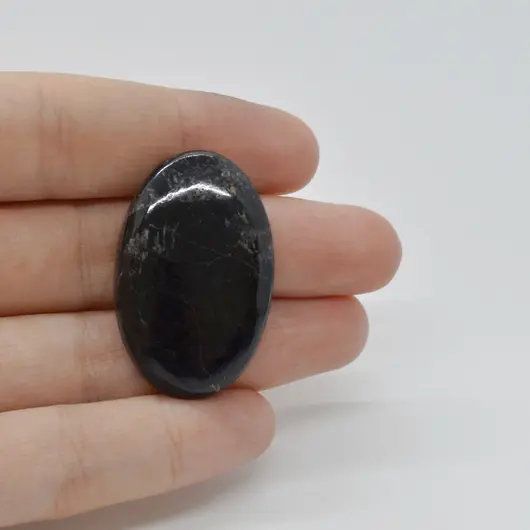 Cabochon Turmalina Negra 36x23x7mm C4