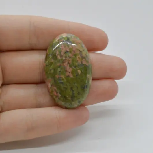 Cabochon Unakit 39x25x8mm C35