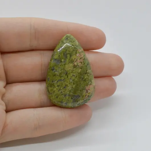 Cabochon Unakit 40x27x6mm C13