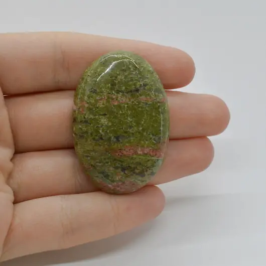 Cabochon Unakit 43x30x8mm C45