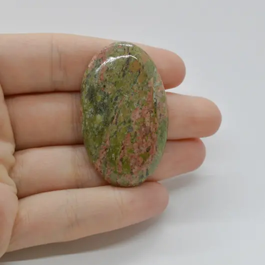 Cabochon Unakit 45x27x6mm C14