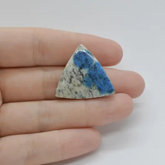 Cabochon K2 28x25x5mm C124