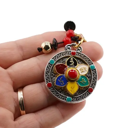 Amuleta Feng Shui Om Mani Padme Hum si Dublu Dorje cu agate - argintie, 10cm