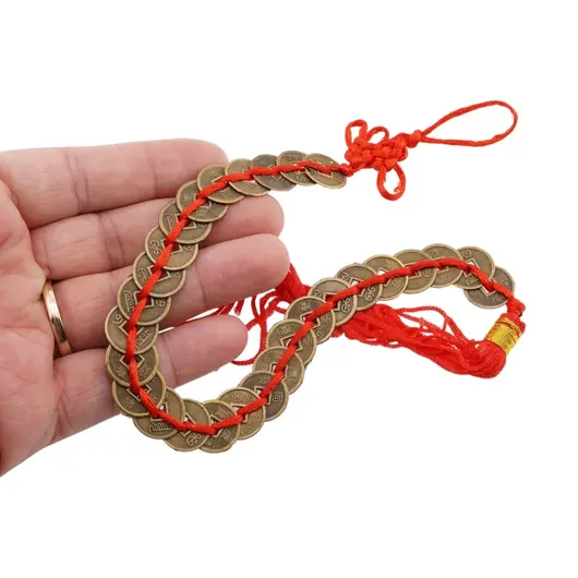 Amuleta Feng Shui cu 28 de monede si nod mistic rosu, imagine 2