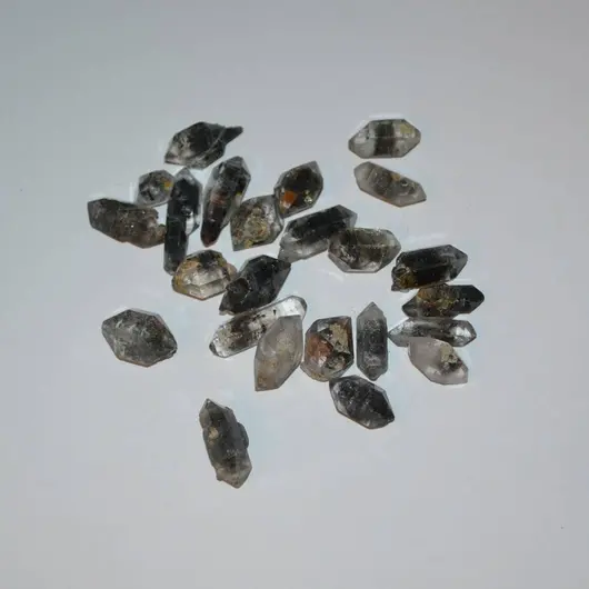 Diamant Herkimer brut cu varf 18x10mm