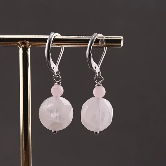 Cercei cu agatatoare cuart roz, banut fatetat de 12mm si sfera de 4mm, imagine 2