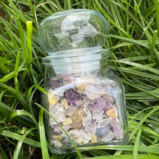 Spelljar impotriva anxietatii cu ierburi si cristale naturale, imagine 3