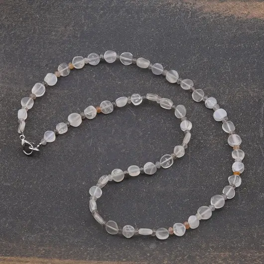 Colier cristale naturale Piatra lunii banuti 6mm si discuri fatetate 3mm, imagine 2