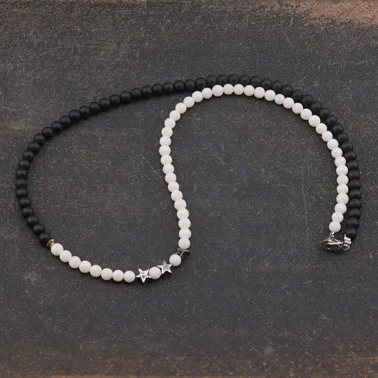 Colier Onix negru mat, Coral alb si stelute din Hematit argintiu, 4-6mm, imagine 2