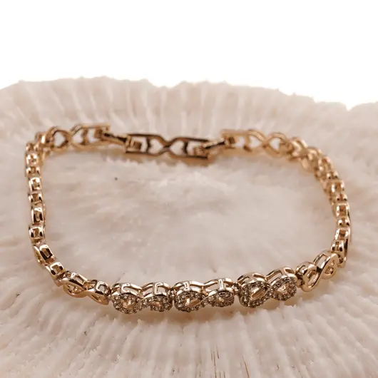 Bratara din cupru placat cu aur roz 18k cu elemente din zirconiu, model inimioare infinit, imagine 2