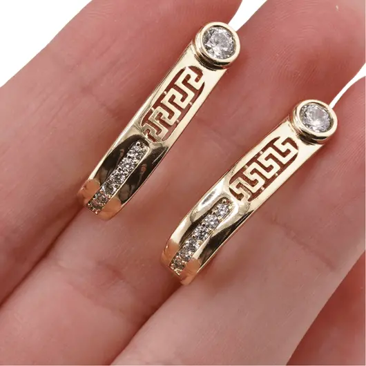 Cercei din cupru placat cu aur galben 18k model bucla cu zirconiu, 25mm, imagine 4