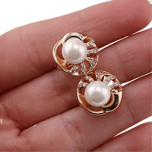 Cercei din cupru placat cu aur roz 18k model floare cu perla, 14mm, imagine 4
