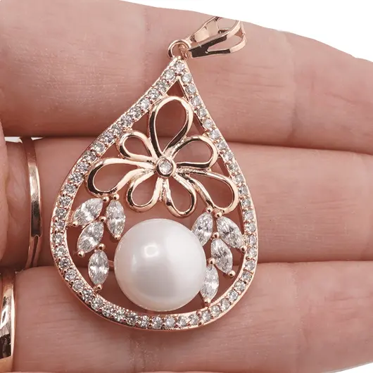 Pandantiv cupru placat cu aur roz 14k cu zirconii si motive florale, imagine 3