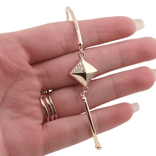 Bratara din cupru placat cu aur galben 18k, model piramida cu zirconii incrustate, imagine 3