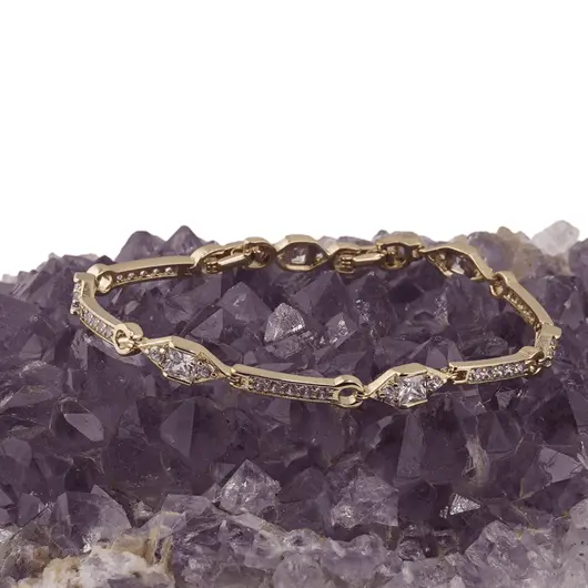 Bratara din cupru placat cu aur galben 18k, model romb si tablite cu zirconii incrustate, imagine 2