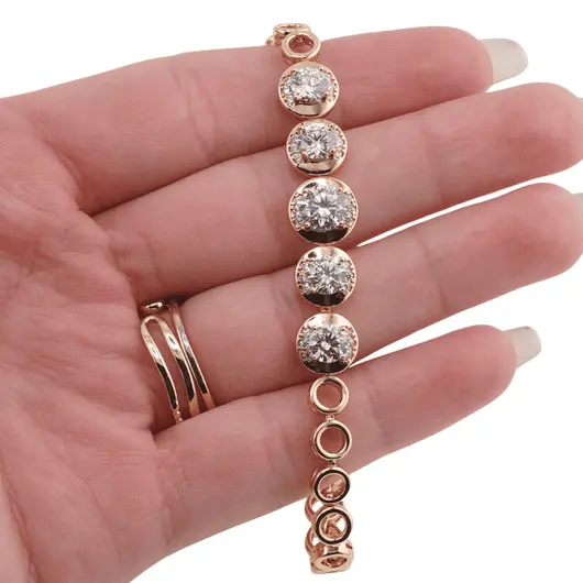 Bratara din cupru placat cu aur roz 18k, model cercuri cu zirconii albe, imagine 3