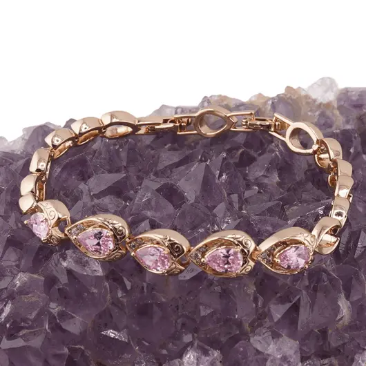 Bratara din cupru placat cu aur roz 18k, model inimi gravate cu zirconii roz, imagine 2