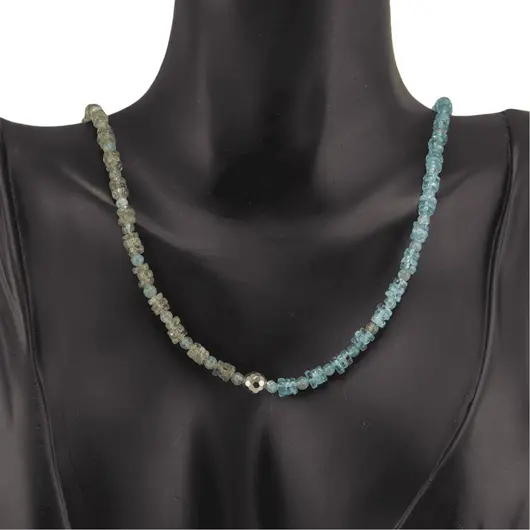 Colier Apatit si Peridot discuri 4mm si sfere 3mm, imagine 3