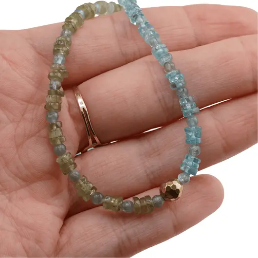 Colier Apatit si Peridot discuri 4mm si sfere 3mm, imagine 4