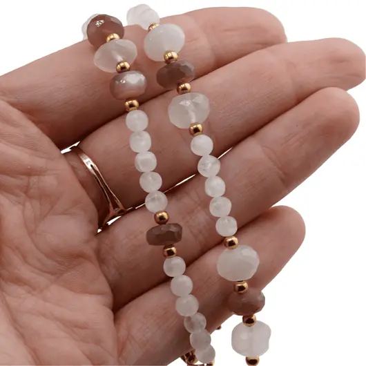 Set Colier si Bratara Piatra lunii discuri fatetate 7-9mm si sfere 4mm, imagine 4
